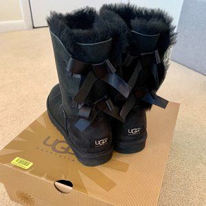 UGG women's black boot BAILEY BOW
